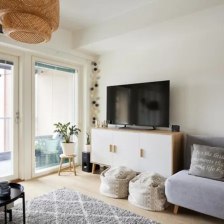 Turku's Atmospheric - Two Bedroom In A Prime Location